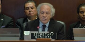 Luis Almagro solicita se ordene arresto de Maduro por haber cometido un baño de sangre