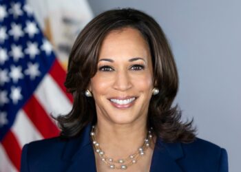 Kamala aventaja con un punto a Donald Trump en elecciones, según encuesta