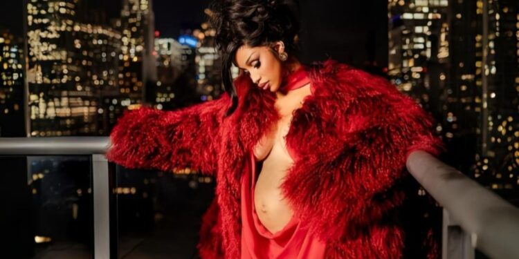 Cardi B anuncia nuevo embarazo