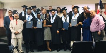 EPPAC gradúa 8 nuevos técnicos del periodismo