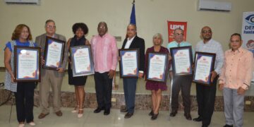 Upmedi reconoce a periodistas y comunicadores de Santo Domingo Este