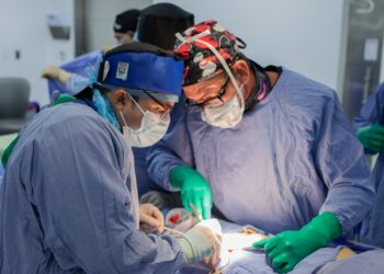 HOMS marca hito en RD con implante prótesis cardiovascular