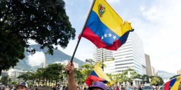 EE.UU. apoya la mediación de México, Brasil y Colombia para una "transición" en Venezuela