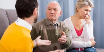 Estudio revela que 7 de cada 10 jóvenes que trabajan viven con sus padres