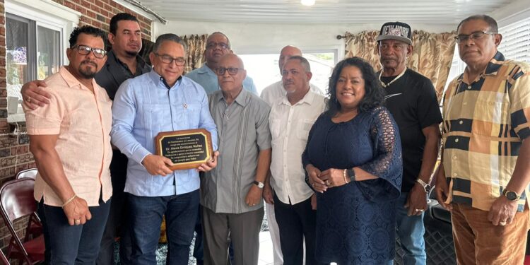 Comunidad dominicana en Pennsylvania reconocen labor del cónsul Alexis Henríquez Núñez en favor de la diáspora