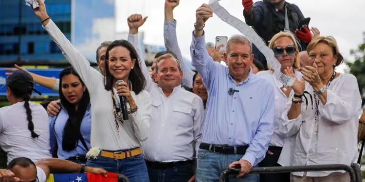 Machado dice Edmundo tomará posesión como presidente de Venezuela en enero