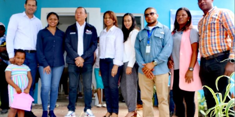 Inauguran los Centros Comunales Mucha Agua y La Jaguita en Cambita, San Cristóbal