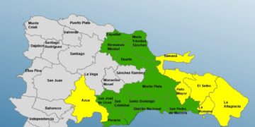 COE coloca 16 provincias y el DN en alerta por efectos del huracán Ernesto