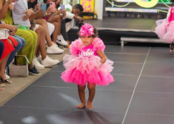 Aurora Dresses, diseños de alta costura que convierte niñas en princesas