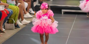 Aurora Dresses, diseños de alta costura que convierte niñas en princesas