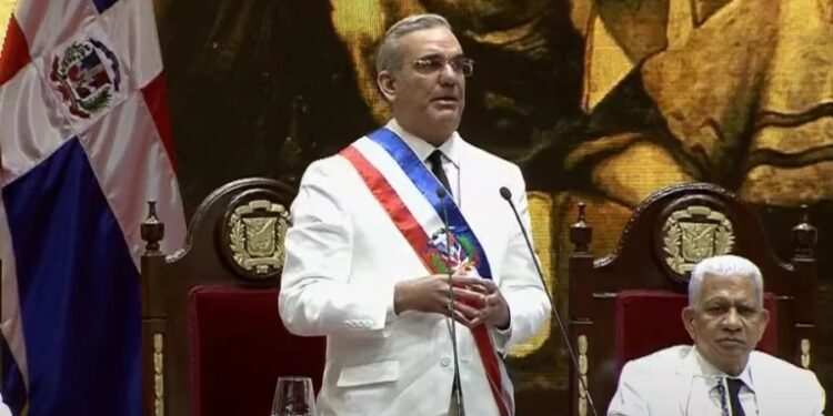 Abinader presentará el lunes reforma constitucional ante el Congreso