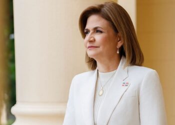 Así es la vestimenta de la vicepresidenta para la toma de posesión de Luis Abinader