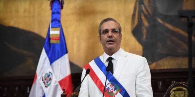 Luis Abinader jura este viernes en presencia de 14 jefes de Estado y de Gobierno