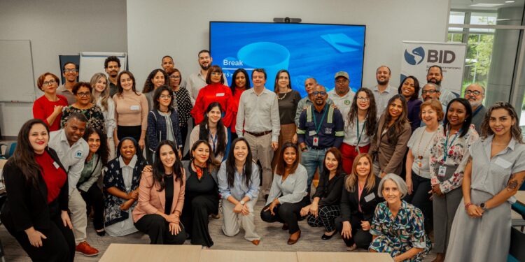 INAPA y Medio Ambiente impulsan gestión de residuos sólidos y agua en RD