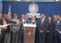 Presidente Senado recibe del PE proyecto para reformar 10 artículos de Constitución
