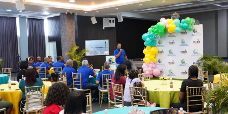 COOPZOAMERICA celebra la primera feria escolar “De Vuelta a Clases”