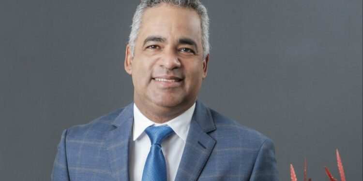 Comunicadores resaltan designación de Joel Santos en Energía y Minas