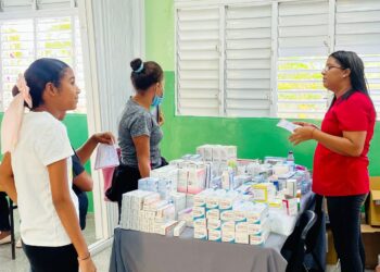 Cementos Cibao y Fundación Cruz Jiminián realizan operativo médico en Santiago