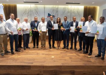 LMD y MAP entregan incentivos a gobiernos locales por buen desempeño municipal