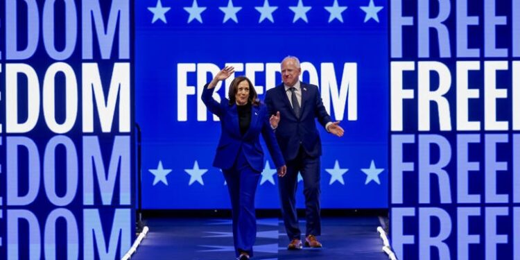 Kamala recibe desde Wisconsin la nominación demócrata a la Presidencia de EE.UU.
