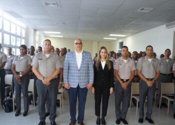 Oficiales subalternos de la Policía Nacional refuerzan capacitación en Ciberseguridad