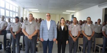 Oficiales subalternos de la Policía Nacional refuerzan capacitación en Ciberseguridad