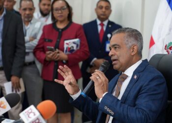 Santos Echavarría explica que generación de electricidad en julio y agosto del 2024 registra niveles récords