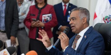 Santos Echavarría explica que generación de electricidad en julio y agosto del 2024 registra niveles récords