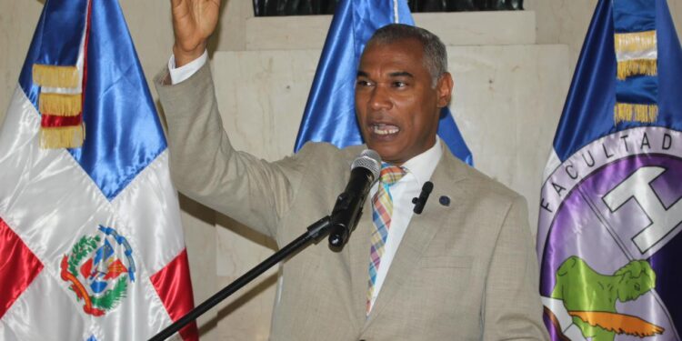 Como un despropósito, califica decano Gerardo Roa supuesto plan que busca fusionar MESCYT-MINERD