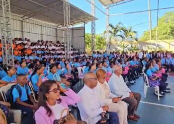 Con una gran ceremonia inicia año escolar en la zona fronteriza