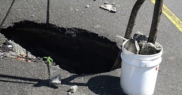 Residentes en Rincón de Yuboa piden reparación urgente de su carretera en marcado deterioro