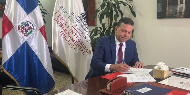 Proindustria firma Compromiso Ético por la Transparencia y la Integridad Gubernamental