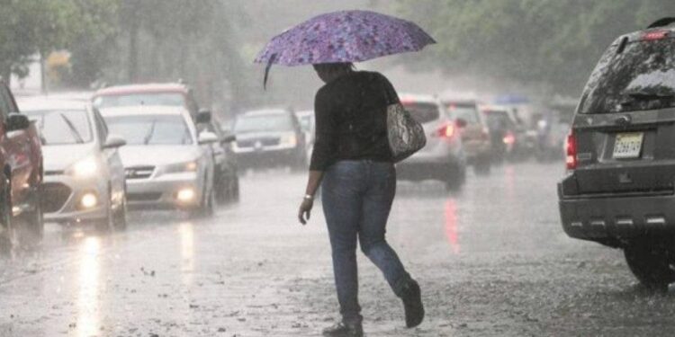 Vaguada provocará aguaceros con tronadas y ráfagas de viento después del mediodía