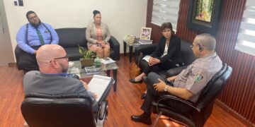 Reunión entre la Policía Nacional y expertos internacionales fortalece el compromiso con la igualdad y los derechos humanos