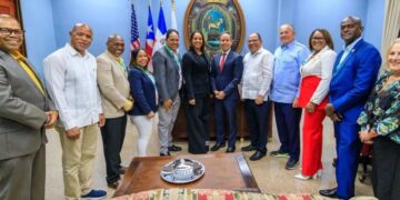 Alcaldesa Betty Gerónimo se reúne junto a comisión de regidores con su homólogo de Puerto Rico