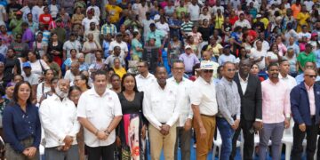 Gobierno inicia proceso de titulación de casas y solares en La Romana