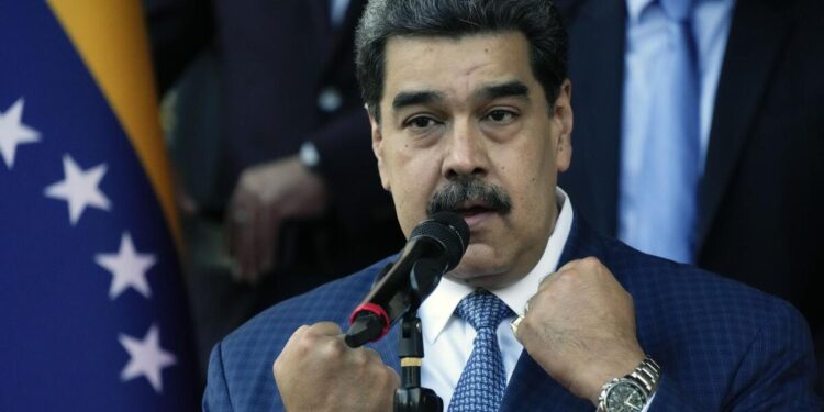 EE.UU. estudia sanciones contra jueces de Venezuela de validar presunto fraude de Maduro