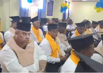 Hogar CREA celebra la graduación de 38 jóvenes en instalación de redes eléctricas residenciales