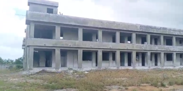 Inicio del año escolar con decenas de planteles en el abandono en Sánchez Ramírez