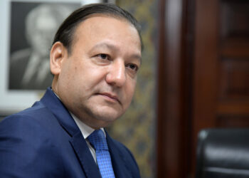 Abel asegura relación con mujer que lo acusa se dio ambos siendo mayores y solteros