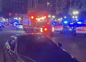 La policía busca a los sospechosos del  sospechososen Alabama que dejó cuatro muertos y 17 heridos