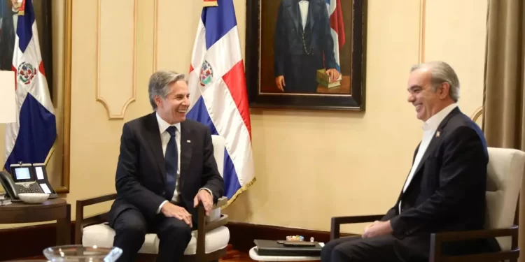 Abinader: “No tenemos petróleo, pero tenemos mejor economía que Venezuela”