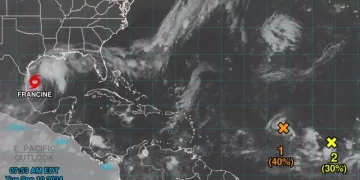 Francine podría convertirse en huracán en las próximas horas; onda tropical y frente frío afectan a México