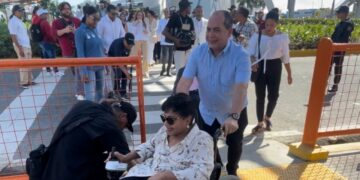 Yovany Moya, presidente del Consejo de Regidores del DN, exhorta a la población a ayudar a discapacitados en las calles