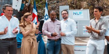 Embajada de Israel dona equipo de purificación de agua a comunidad Túnel de Capotillo