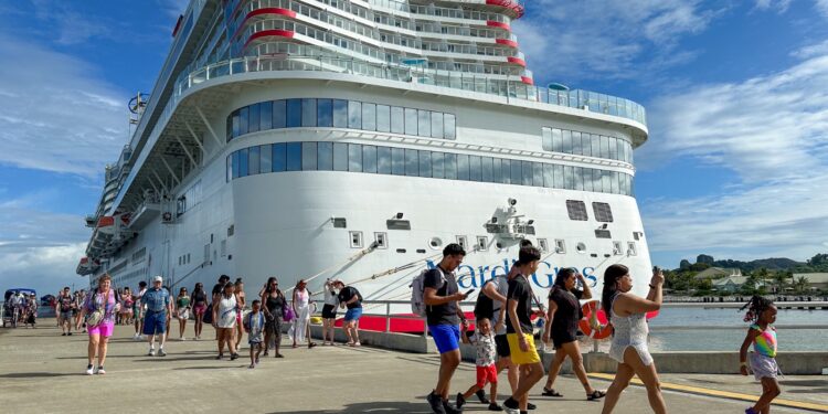 República Dominicana recibió 42 cruceros y cerca de 140 mil visitantes en agosto