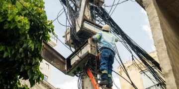 Edesur desmantela ocho módulos con conexiones irregulares en La Yuca