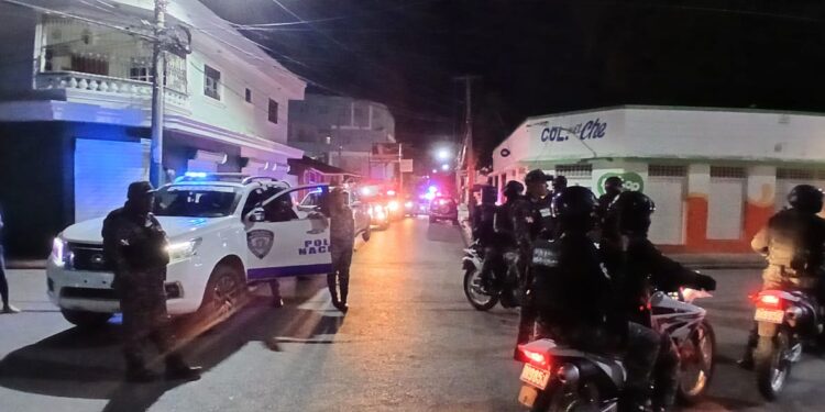 Comerciantes, religiosos y líderes comunitarios respaldan labor preventiva de la PN en Barahona