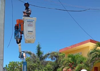 Edesur también desmantela conexiones ilegales en Barahona