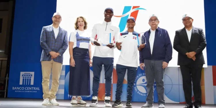 BCRD inaugura XXVII Juegos Interdepartamentales, dedicados a Yunior Alcántara y Cristian Pinales